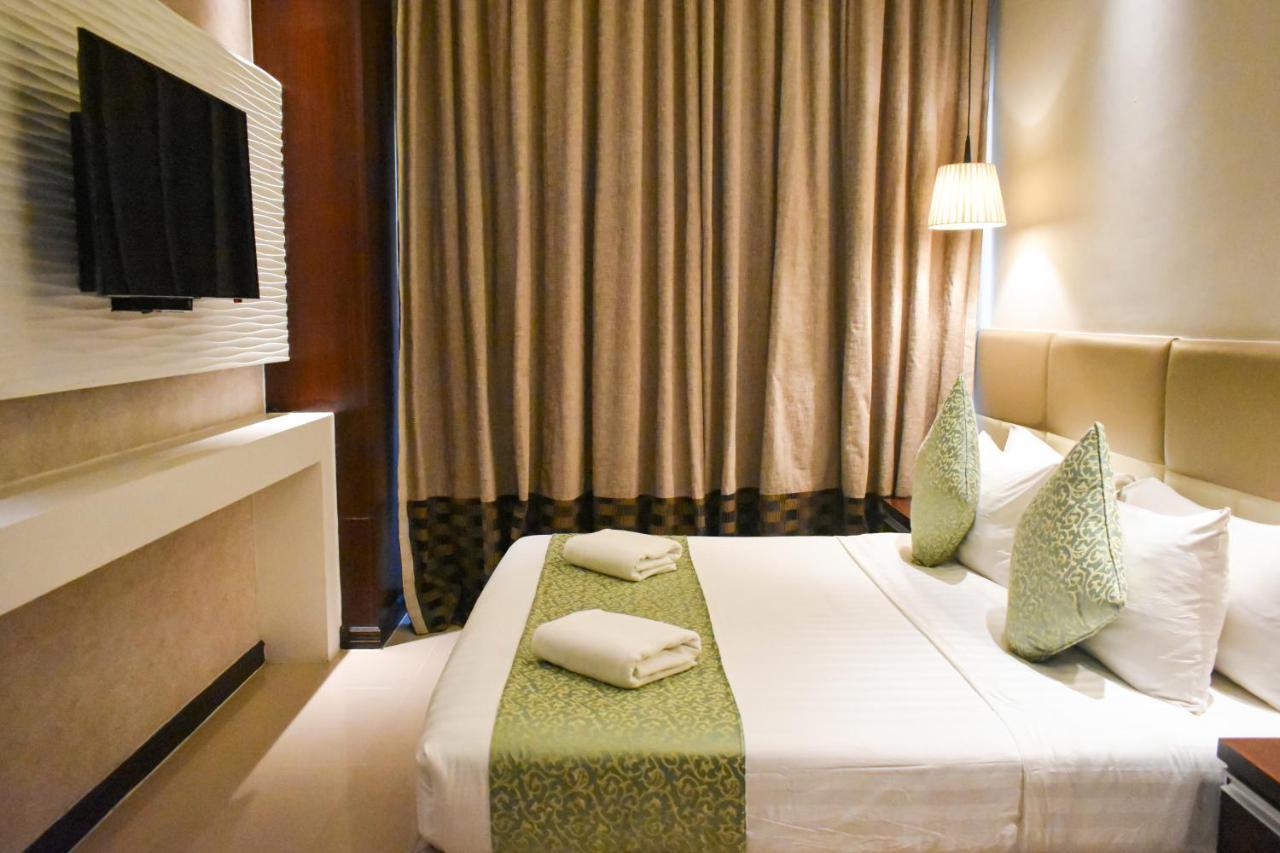 Mg Grand Hotel Olongapo Esterno foto