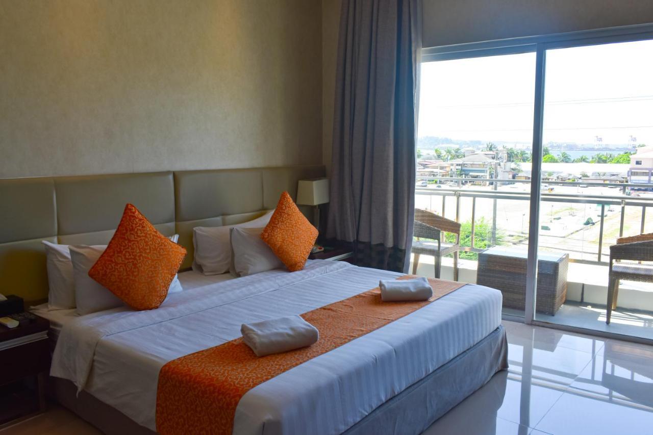 Mg Grand Hotel Olongapo Esterno foto