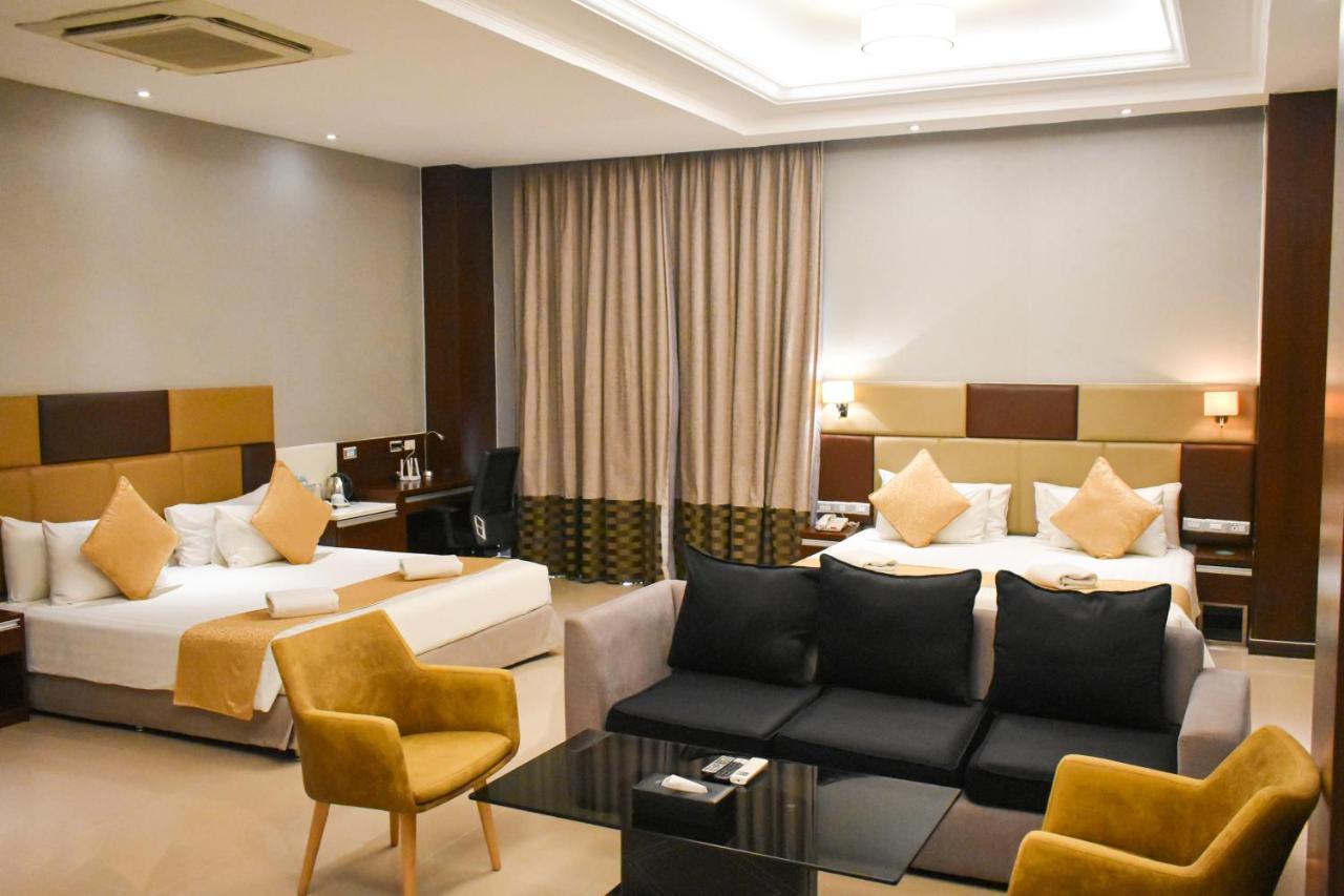 Mg Grand Hotel Olongapo Esterno foto