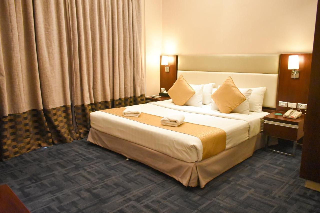Mg Grand Hotel Olongapo Esterno foto